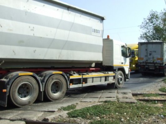 Taxa judeţeană de drum, suspendată; CJC face socoteli, să recupereze banii